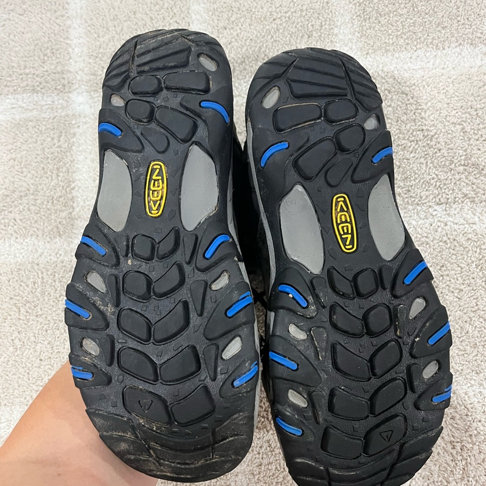 Keen Hiking Boots - image 4
